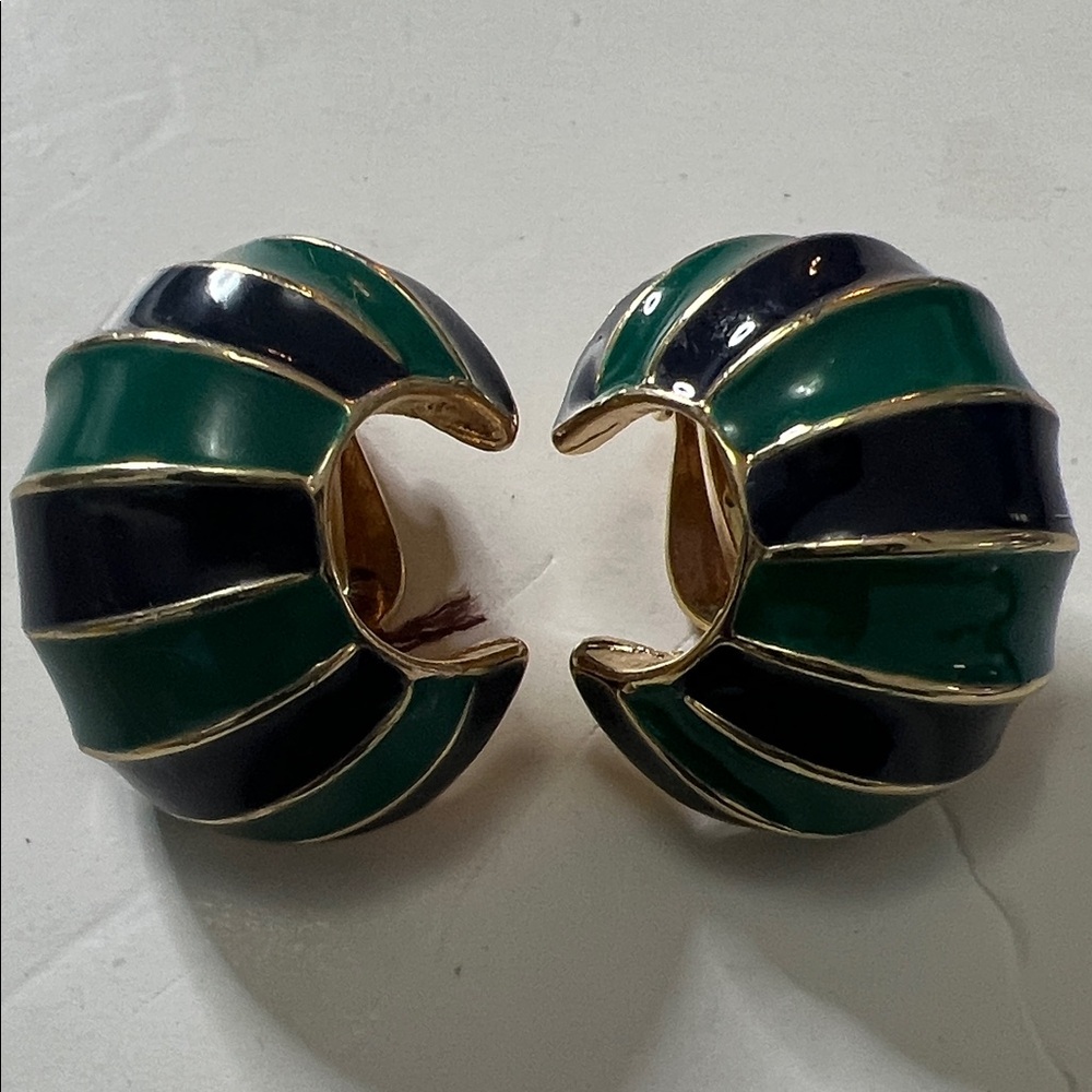 DONALD STANNARD SIGNED‎ ELEGANT STRIPED CLIP ON EARRINGS